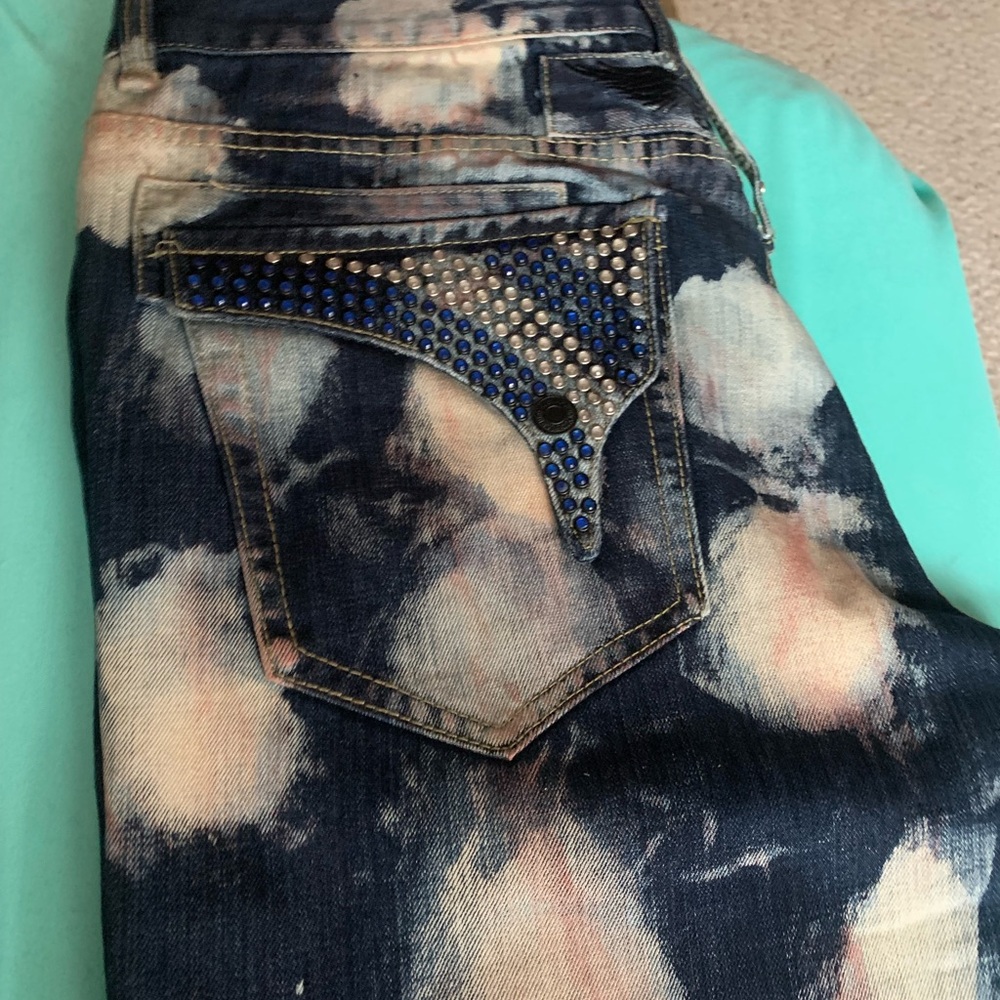 Men Blue and White Jeans with Rhinestone Detail